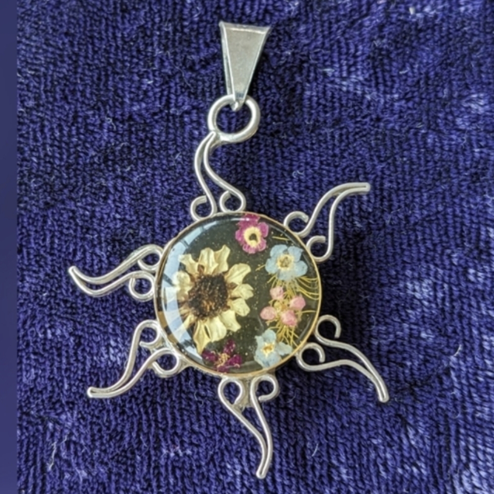 Artisan 925 Sterling Silver Southwestern Sun Pendant With Real Flowers